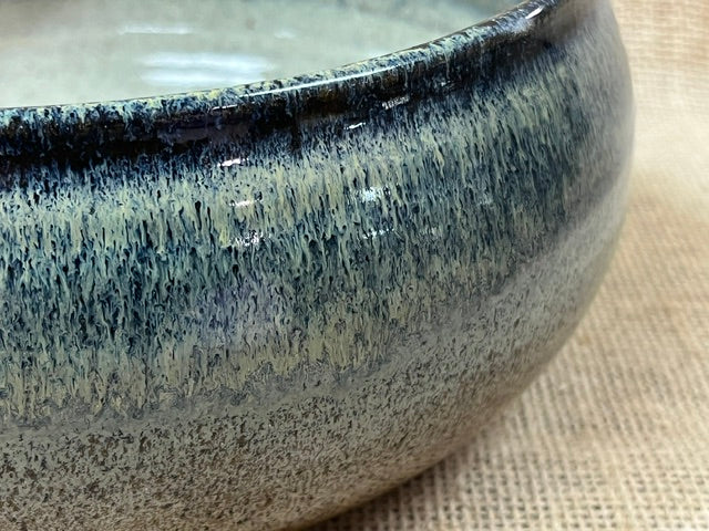 Beldari_Pottery_Salad_Bowl_in_Rivers_Edge_Glaze close up on side